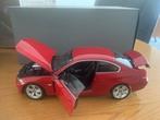 Kyosho 1:18 - Modelauto - BMW 3 Series Coupé E92