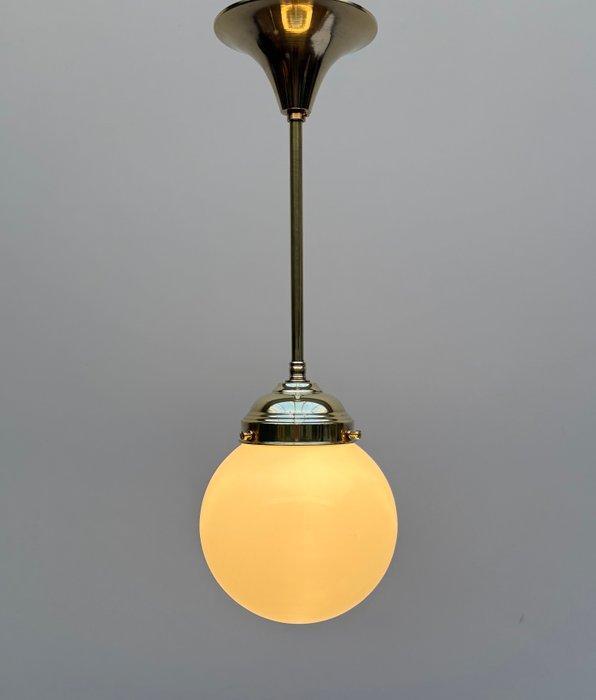 Lampe à suspendre - Opaline - Lustre suspendu en laiton avec, Antiquités & Art, Art | Objets design