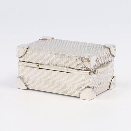 NO RESERVE Hutkoffer - Pillendoosje - .950 zilver, Antiek en Kunst, Antiek | Zilver en Goud