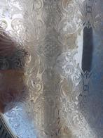 Grand plateau de forme ovale au décor ciselé de rinceaux, Huis en Inrichting, Nieuw