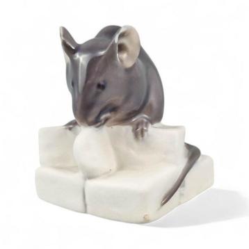 Royal Copenhagen - Beeldje - Mouse on Sugar - 510 - beschikbaar voor biedingen