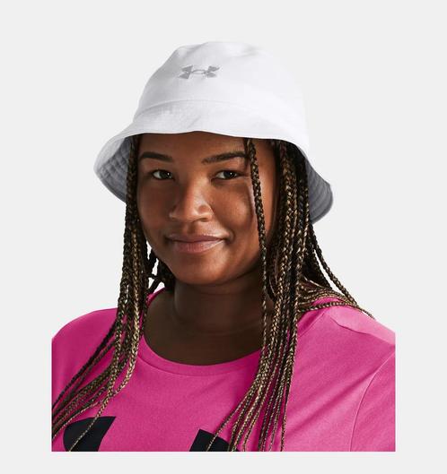 Under Armour W Blitzing Bucket-WHT - Maat M/L, Kleding | Heren, Hoeden en Petten, Pet, Nieuw, Ophalen of Verzenden