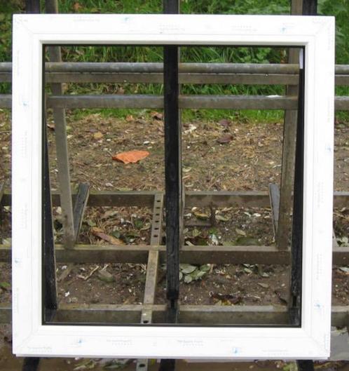 pvc raam , chassis , venster 75 x 79  3 dubbel glas, Doe-het-zelf en Bouw, Raamkozijnen en Schuifdeuren, Inclusief glas, Nieuw