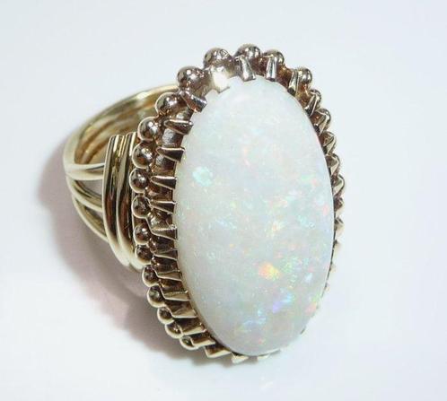 Ring - 14 karaat Geel goud - 10.30ct. tw. Opaal - Maat 53 is, Handtassen en Accessoires, Ringen