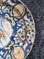 Large Polychrome Plate - Assiette - Faïence, Porcelaine -, Antiek en Kunst
