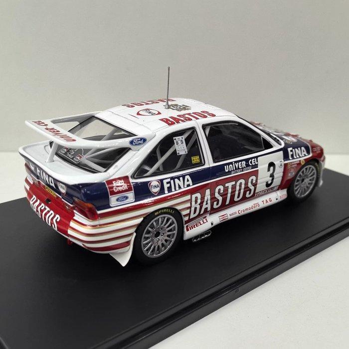 IXO 1:24 - Modelauto - Ford Escort RS Cosworth #3 Bastos, Hobby & Loisirs créatifs, Voitures miniatures | 1:5 à 1:12