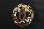 Tsuba – Motif du dragon dans le nuage – Alliage de cuivre