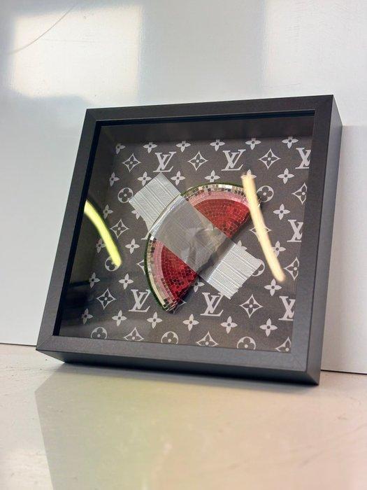 Rob VanMore - Don’t eat the Watermelon by Louis Vuitton, Antiquités & Art, Art | Objets design