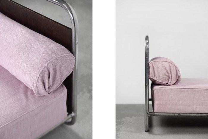 Bed - Hout, Knoesthout, Metaal, Textiel - eenpersoonsbed, Antiek en Kunst, Antiek | Meubels | Stoelen en Sofa's