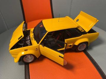 Kyosho 1:18 - Model sportwagen - Fiat 131 Abarth Stradale -