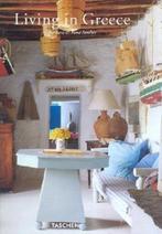 Living in Greece 9783822858691 Barbara Stoeltie, Livres, Verzenden, Barbara Stoeltie