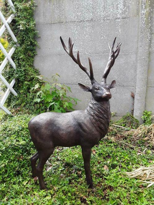 Hert in brons., Jardin & Terrasse, Statues de jardin