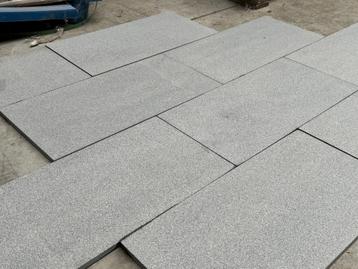Natuurstenen tegels Pepperino Dark - 60x30x1,5 cm beschikbaar voor biedingen