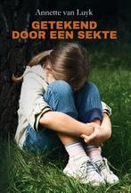 Getekend door een sekte 9789464494143 Annette van Luyk, Boeken, Verzenden, Gelezen, Annette van Luyk