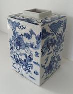 Blauw-witte Chinese vaas - Keramiek - China - Volksrepubliek, Antiek en Kunst