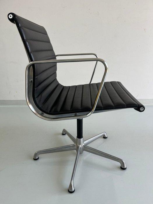 ICF - Charles Eames - Stoel - EA108 - Leder, Antiek en Kunst, Antiek | Meubels | Stoelen en Sofa's