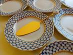 Yatskevich - Assiette de service (7) - Tulip - Porcelaine -