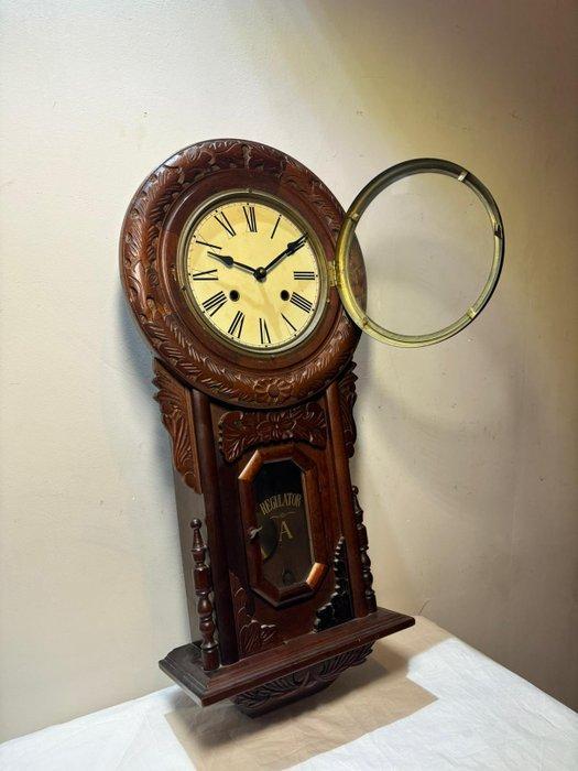 Klok - Antiek Hout - second half of the 20th century, Antiek en Kunst, Curiosa en Brocante