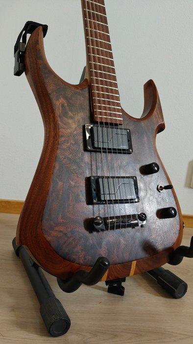 IP Guitars - Wrath Prototype -  - Elektrische gitaar -, Muziek en Instrumenten, Snaarinstrumenten | Gitaren | Akoestisch