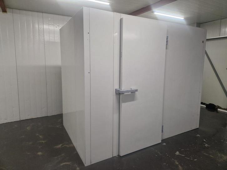 Koelcel 260 x 156 x 218 cm, Zakelijke goederen, Horeca | Keukenapparatuur, Gebruikt, Koelen en Vriezen