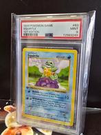 Pokémon - 1 Graded card - Squirtle 1st 1999 VINTAGE WOTC 63, Hobby en Vrije tijd, Verzamelkaartspellen | Pokémon, Nieuw