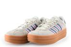 Adidas Sneakers in maat 38 Beige, Kleding | Dames, Schoenen, Beige, Zo goed als nieuw, Sneakers, Verzenden
