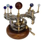Luxe Orrery-zonnenstelselmodel met Zon, Aarde, Mars en manen, Antiek en Kunst
