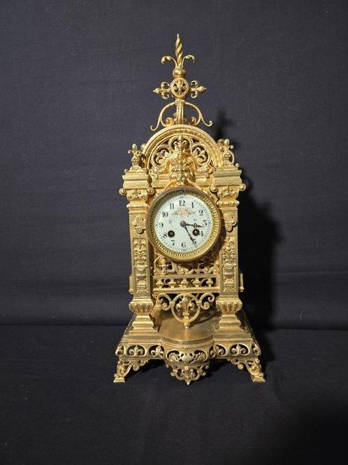 Horloge de table Style Gothique - Bronze doré - 1850-1900, Antiek en Kunst, Antiek | Klokken