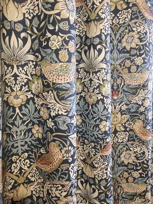 Tissu William Morris Art Nouveau « Voleur de fraises » -, Antiek en Kunst, Antiek | Tapijten, Tafelkleden en Textiel