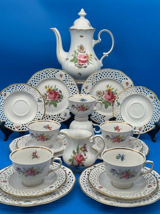 Arabella Bavaria mit Blumenmalerei, Durchbruchrand &, Antiek en Kunst, Antiek | Meubels | Tafels