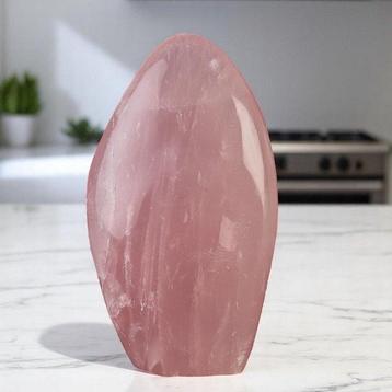 Quartz rose de première qualité - Forme libre. Quartz rose