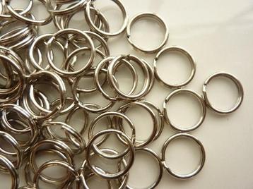 Heel veel soorten SLEUTEL RINGEN/CLIPS beschikbaar voor biedingen