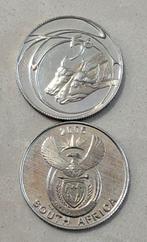 Zuid-Afrika. 5 Cents 2001 Buffalo + 2005 Wild Dog (Lot of 2), Postzegels en Munten