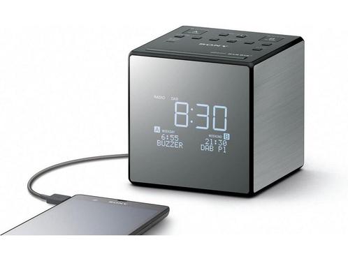 Sony XDR-C1DBP - DAB+ Wekkerradio - Dubbel alarm met, Huis en Inrichting, Woonaccessoires | Klokken, Zo goed als nieuw, Verzenden