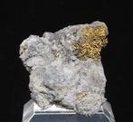 Goud Kristallen op matrix - Hoogte: 2.2 cm - Breedte: 2 cm-, Verzamelen