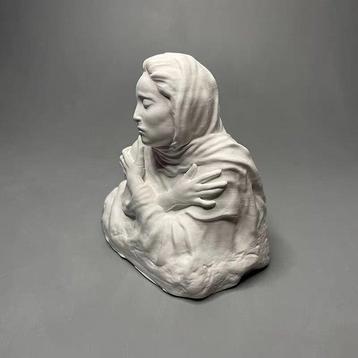 Beeldje - Hugging the Bust - Gips