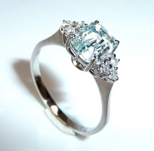 Ring - 14 karaat Witgoud - 1.60ct. tw. Aquamarijn - Diamant, Handtassen en Accessoires, Ringen