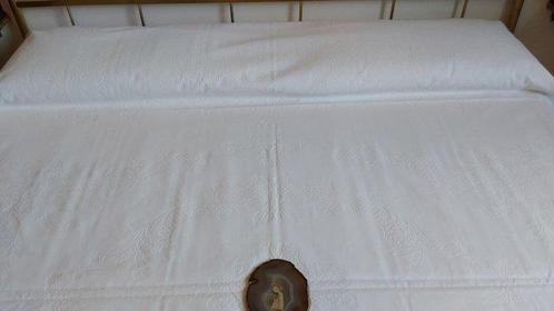 Bedsprei - 280 cm - 240 cm, Antiek en Kunst, Antiek | Tapijten, Tafelkleden en Textiel