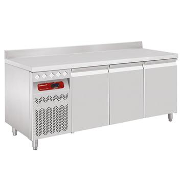 Geventileerde koeltafel "muraal", 3 deuren GN 1/1, 405 Lit., Verzenden