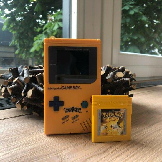 Gameboy Classic IPS Backlight Pokemon Yellow Edition, Games en Spelcomputers, Spelcomputers | Nintendo Game Boy, Verzenden