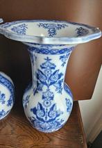 Petrus Regout - Vaas (2) - Aardewerk - 2 vazen petrus ragout, Antiek en Kunst