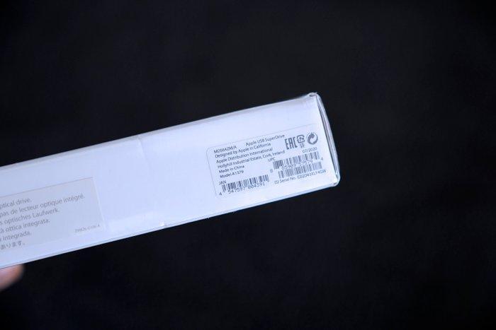 Apple USB Drive A1379 (2012) – Factory Sealed • Never Opened, Games en Spelcomputers, Spelcomputers | Overige Accessoires