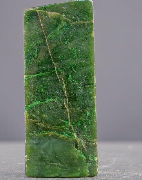 Figuur - Green jade standing slab - Steen, Jade, Antiquités & Art, Art | Objets design