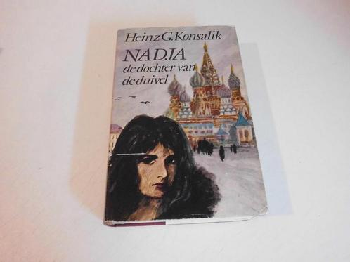 Nadja de dochter van de duivel 9789022500972 H.G. Konsalik, Livres, Livres Autre, Envoi