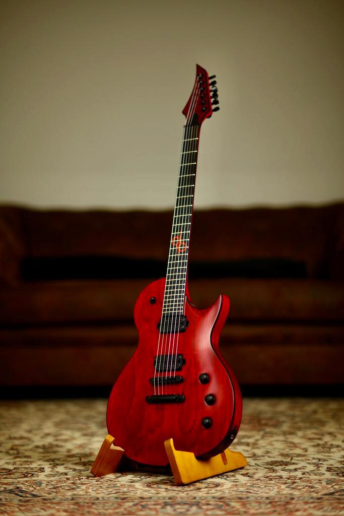 Solar GC2.6TBR 2020  | Trans Blood Red Matte, Musique & Instruments, Instruments à corde | Guitares | Électriques, Envoi