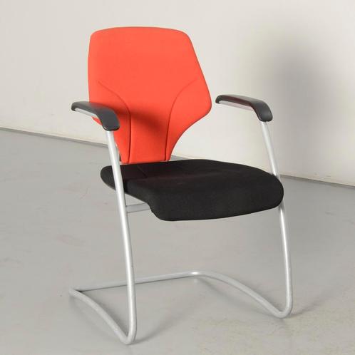 Giroflex vergaderstoel, oranje / zwart, sledeframe, Maison & Meubles, Chaises, Enlèvement ou Envoi