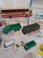 1:64 - Modelauto (24) - Verschiedene Spielzeugautos und