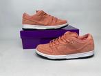 Nike SB - Dunk Low - Sneakers - Maat: EU 41 - Nieuw met tags, Nieuw