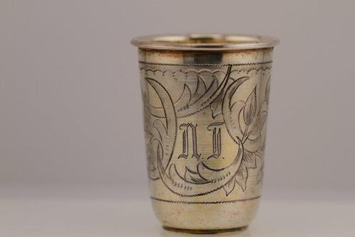 Ivanov Vasily Ivanovich - Drinkservies - .875 (84 Zolotniki), Antiek en Kunst, Antiek | Zilver en Goud