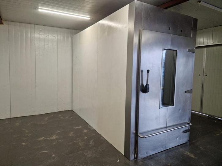 Koelcel 150 x 300 x 248 cm, Zakelijke goederen, Horeca | Keukenapparatuur, Gebruikt, Koelen en Vriezen